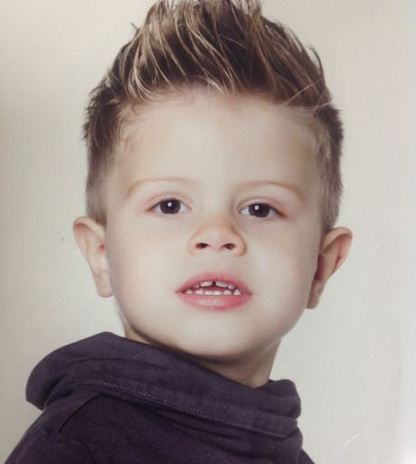 Jongens kapsels kinderen