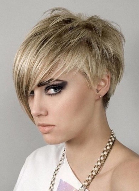 Korte asymmetrische bob