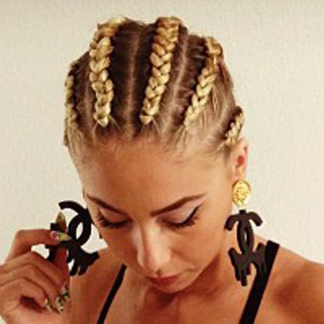 Twee cornrow vlechten