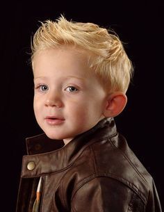 Blond haar jongen