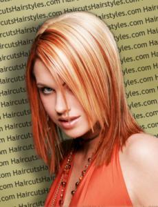 Blond haar met rode highlights