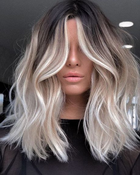 Blond haar trend 2022