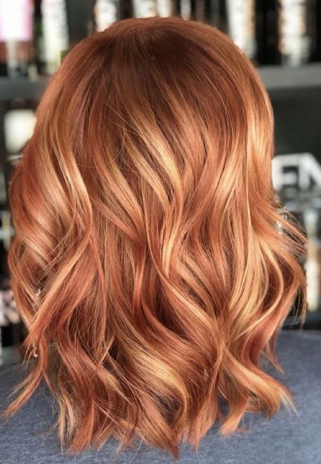 Highlights in rood haar